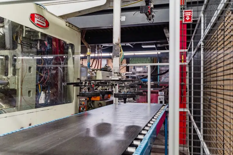 Have You Asked The Right Questions? Automation and Robotics: Key Drivers of the Future for Manufacturers 19 Automatisation